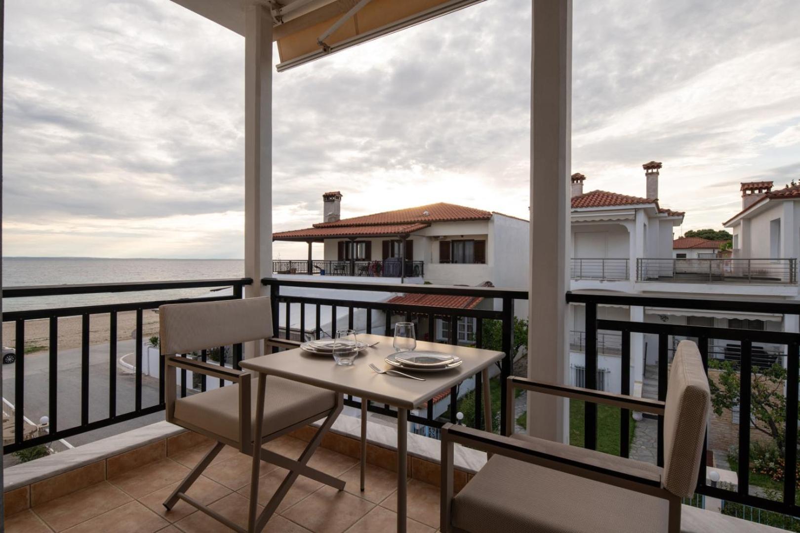 Apartament Assano Seafront Luxury Nikiti  Zewnętrze zdjęcie